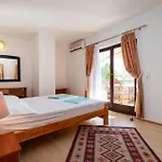 Front In Apartamento