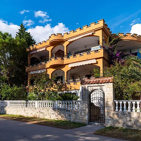 Apartman Front In Rovanjska