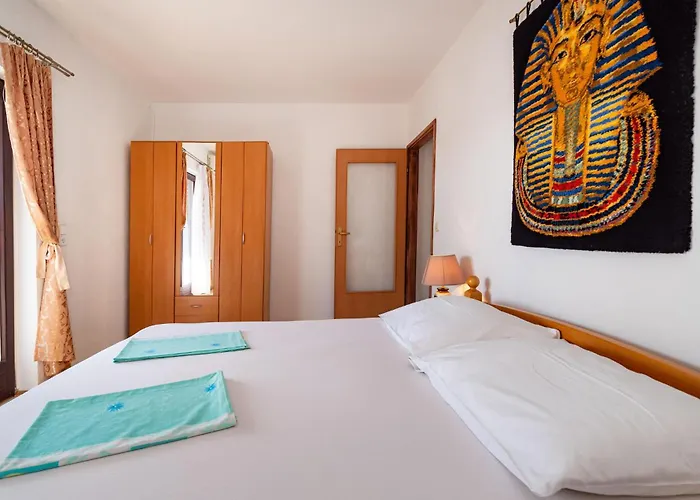 公寓 Front In *
